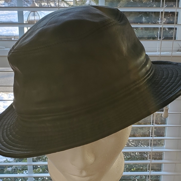 HENSCHEL HAT CO WOMEN BLACK VEGAN LEATHER FEDORA HAT - Picture 6 of 6